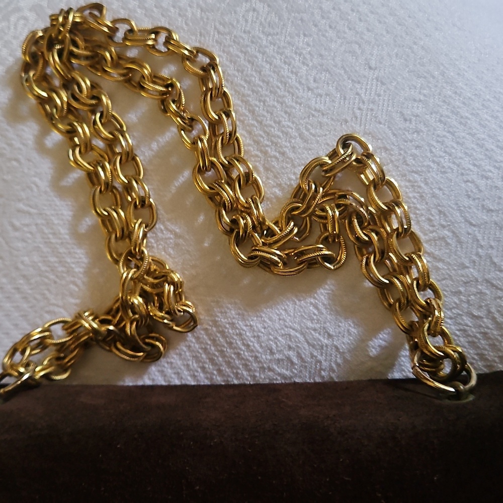 Vintage Brown Suede Bag with Gold Chain - Picture 3 of 12